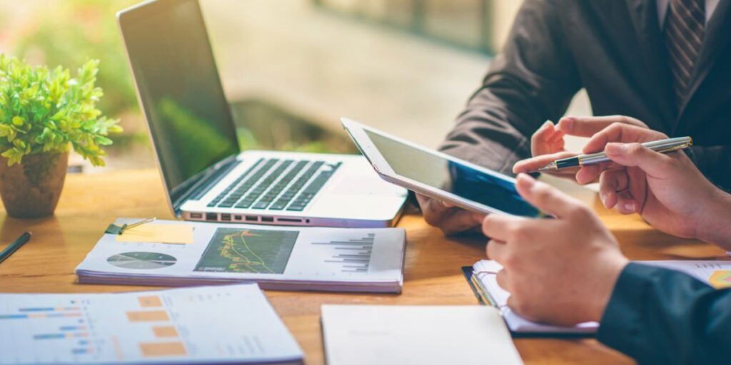 Management Accountant for CMA Opportunities to A Guide to High-Paying CMA Roles