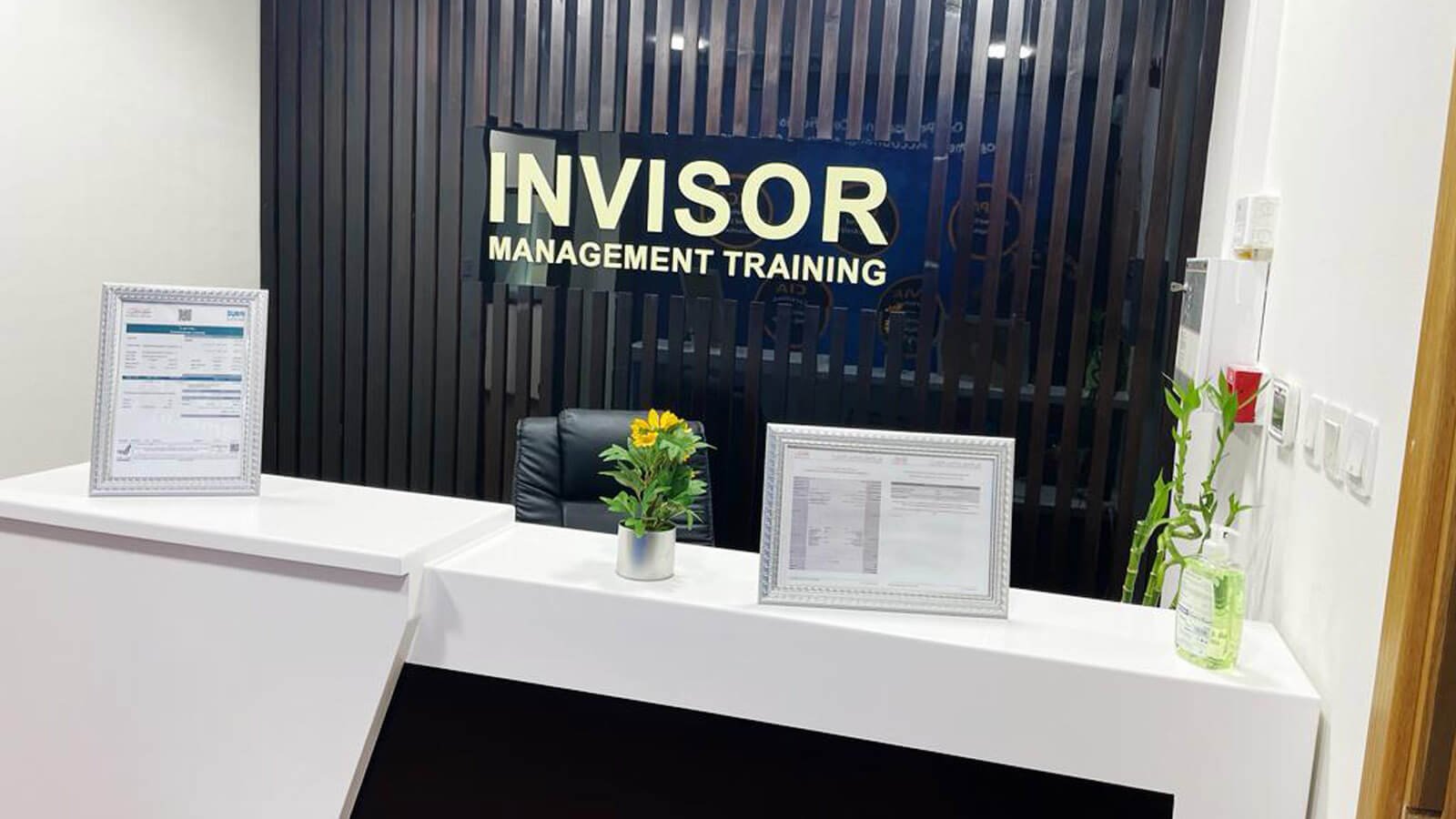 Contact Us | Invisor Dubai